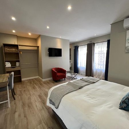 Le'Ciara Luxury Guest House โจฮันเนสเบิร์ก ภายนอก รูปภาพ