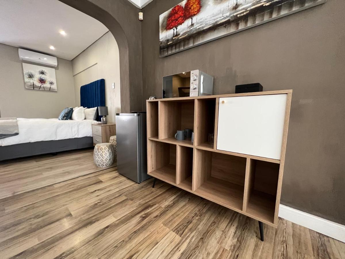 Le'Ciara Luxury Guest House โจฮันเนสเบิร์ก ภายนอก รูปภาพ